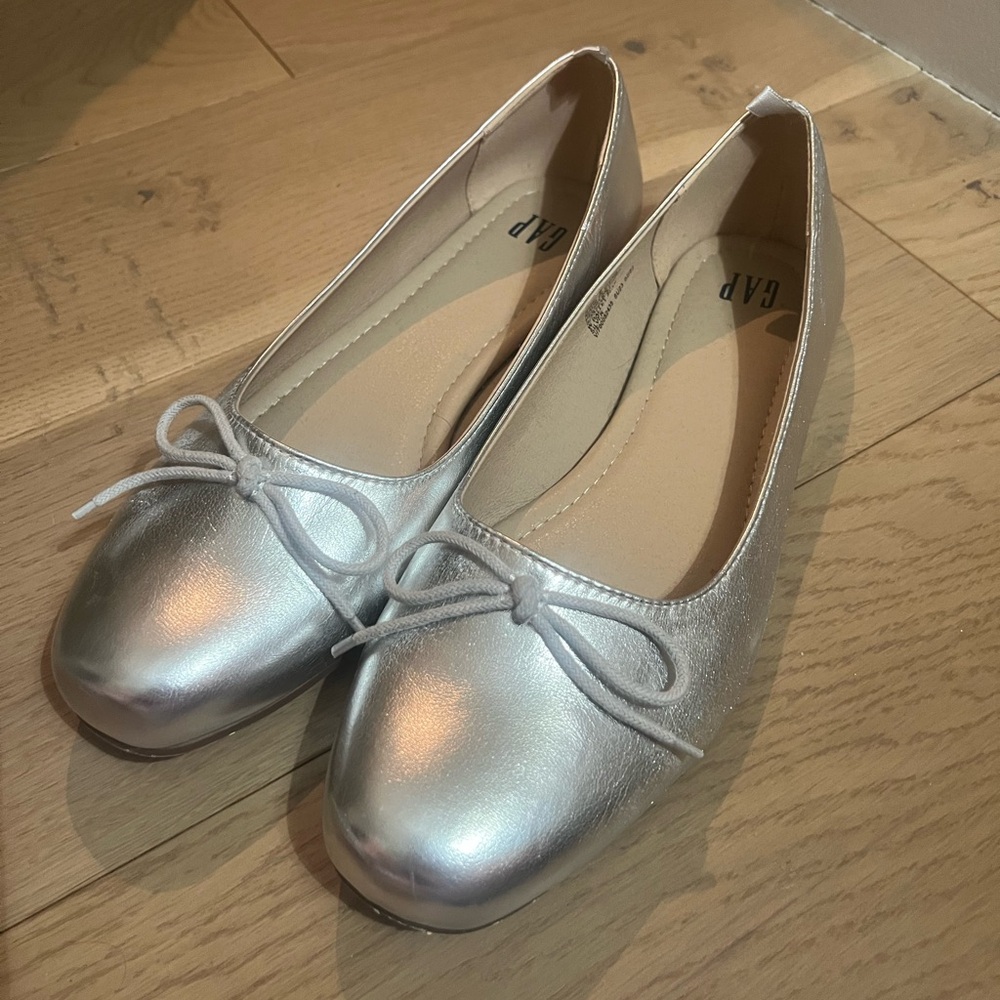 GAP Silver Ballet Flats